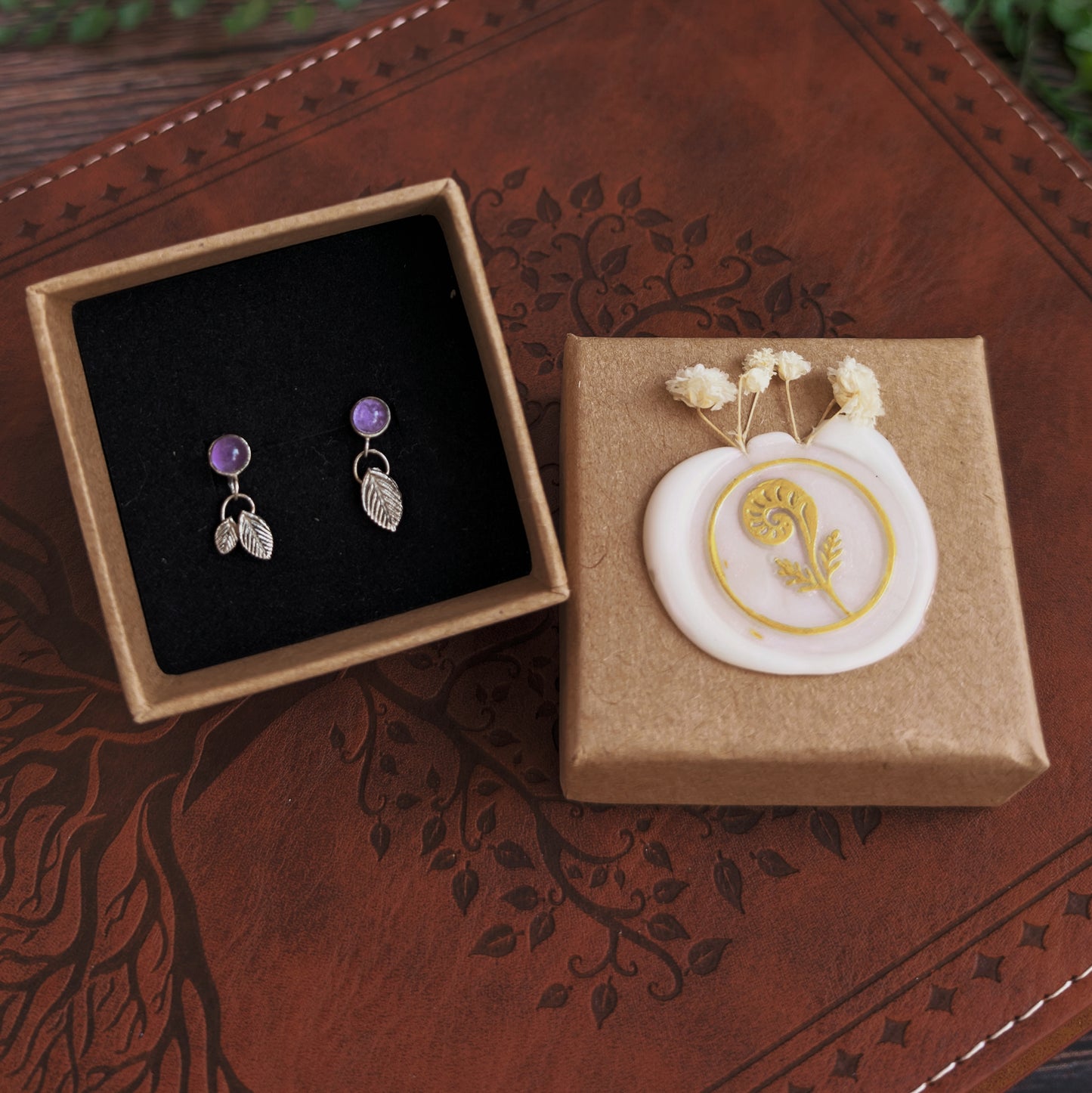 SPELLLEAF - Ohrringe | 925 Silber & 999 Silber, Stecker mit Amethyst und Blattanhänger